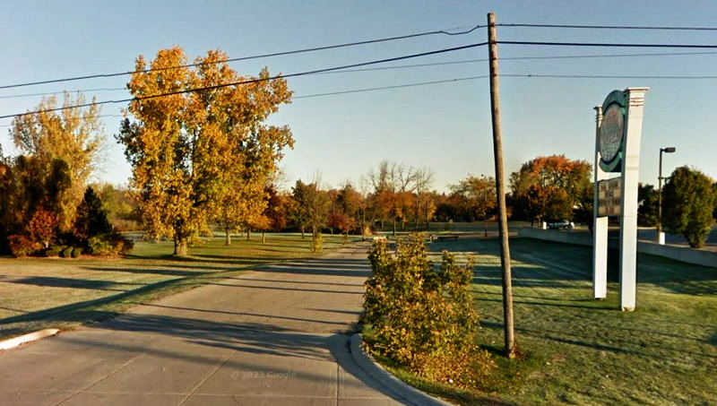 Salt River Golf Course - Street View (newer photo)